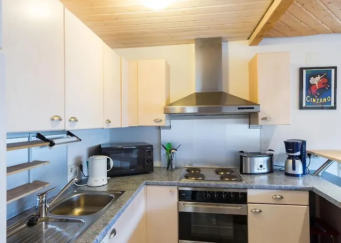 Kramer בית הארחה 3*